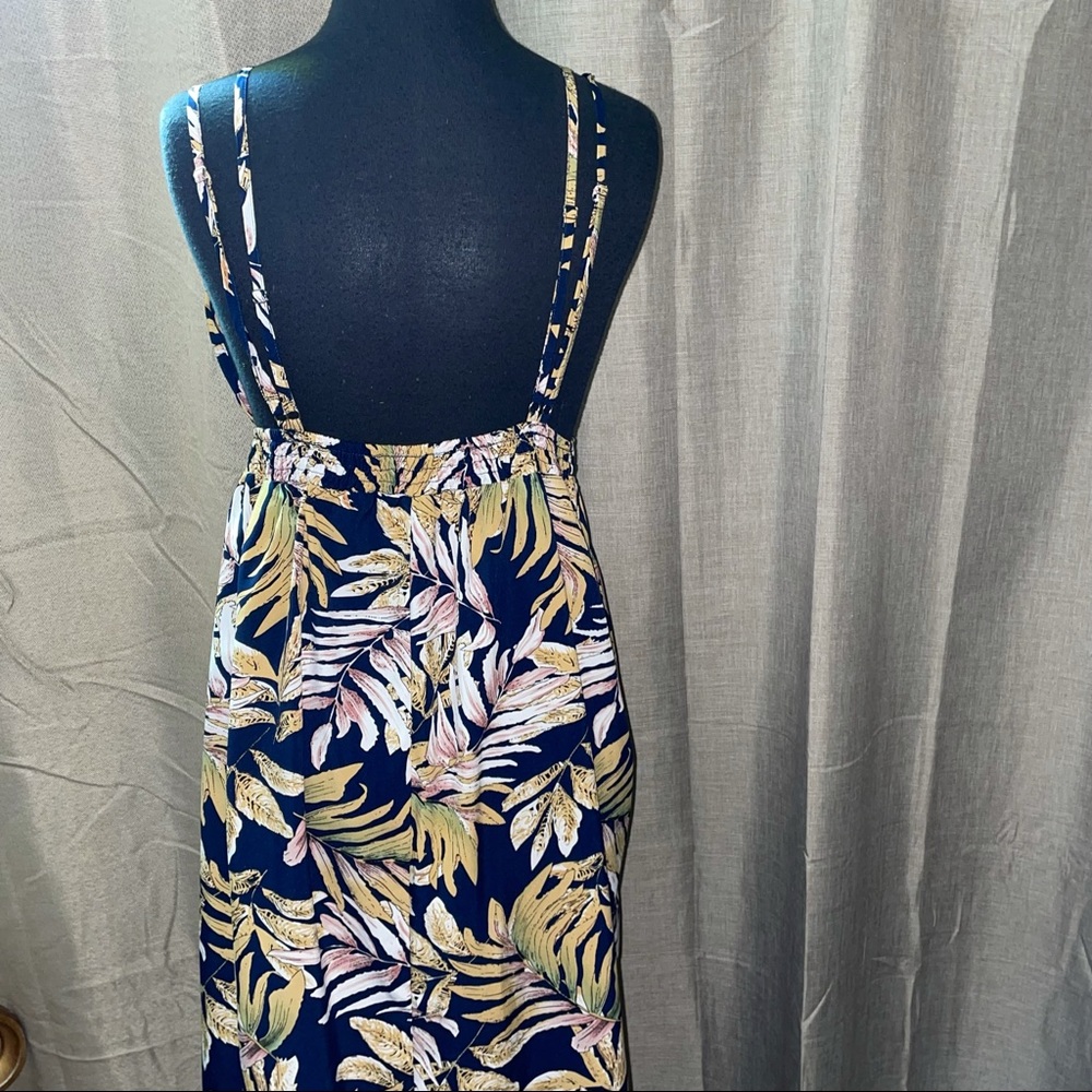 Tropical Maxi Dress - Picture 7 of 8